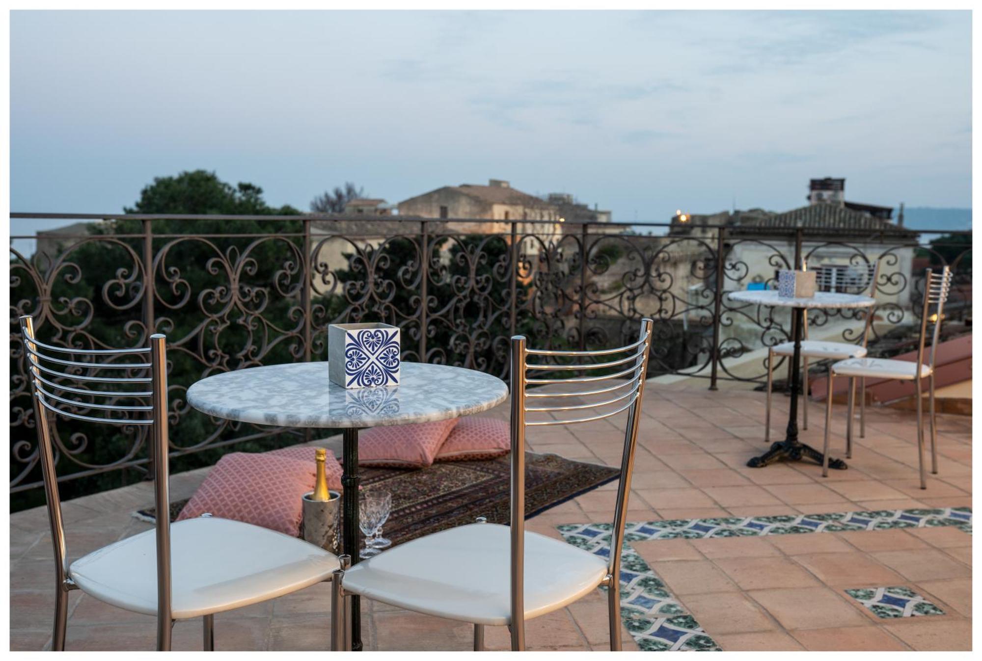 Boutique - Lodge & Suites Crotone Exteriör bild