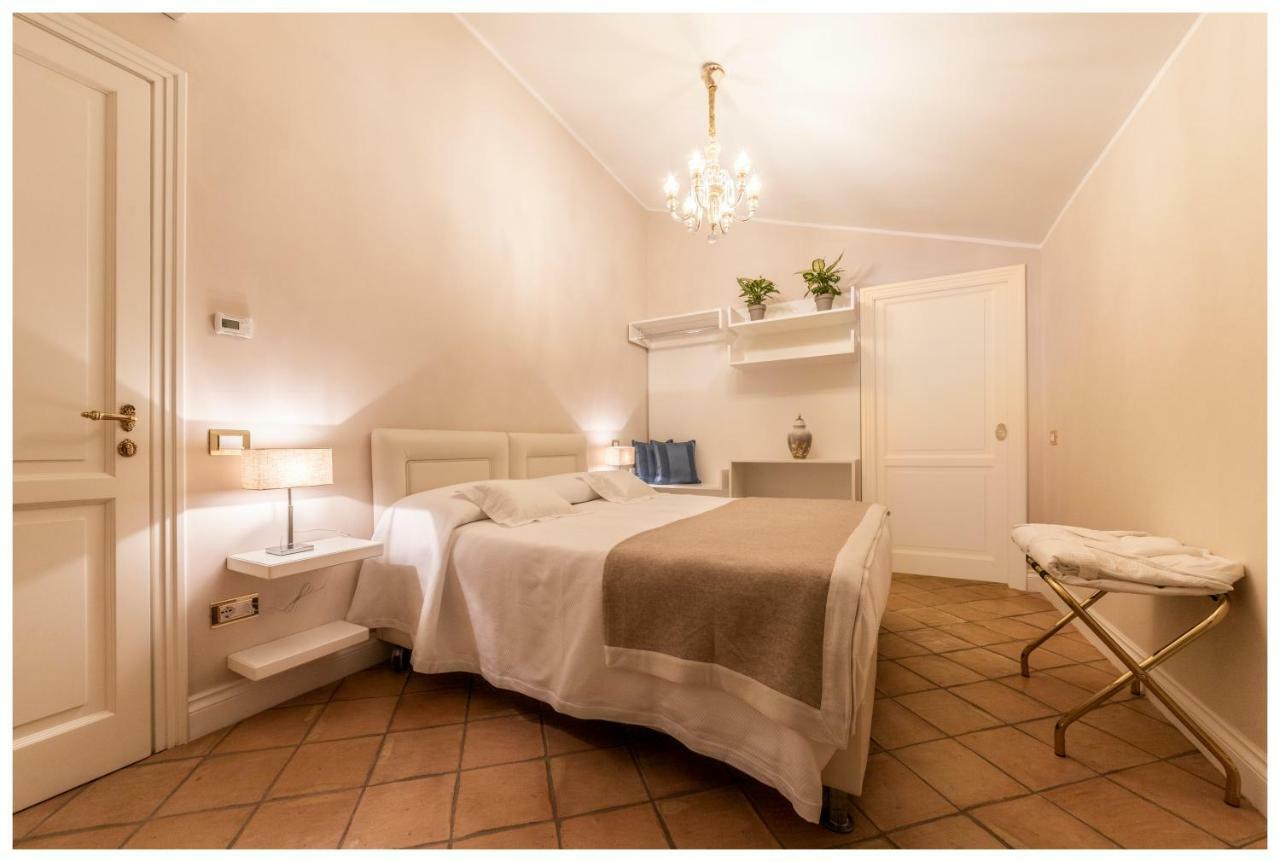 Boutique - Lodge & Suites Crotone Exteriör bild