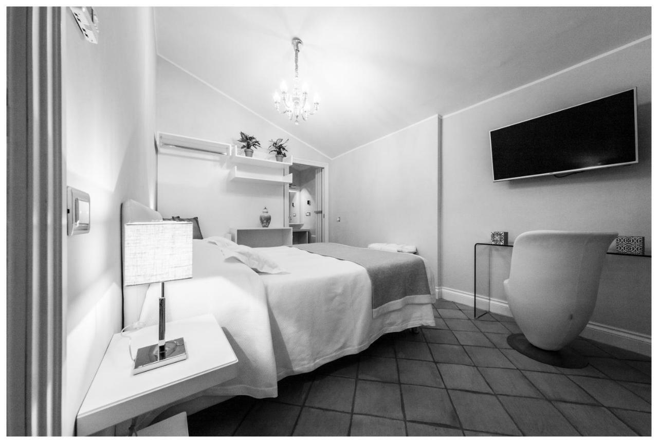 Boutique - Lodge & Suites Crotone Exteriör bild