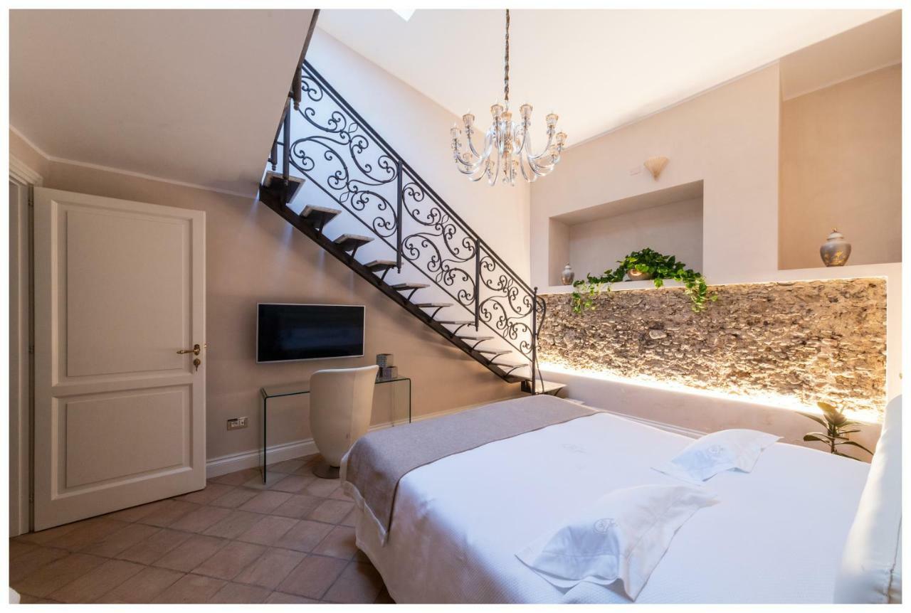Boutique - Lodge & Suites Crotone Exteriör bild